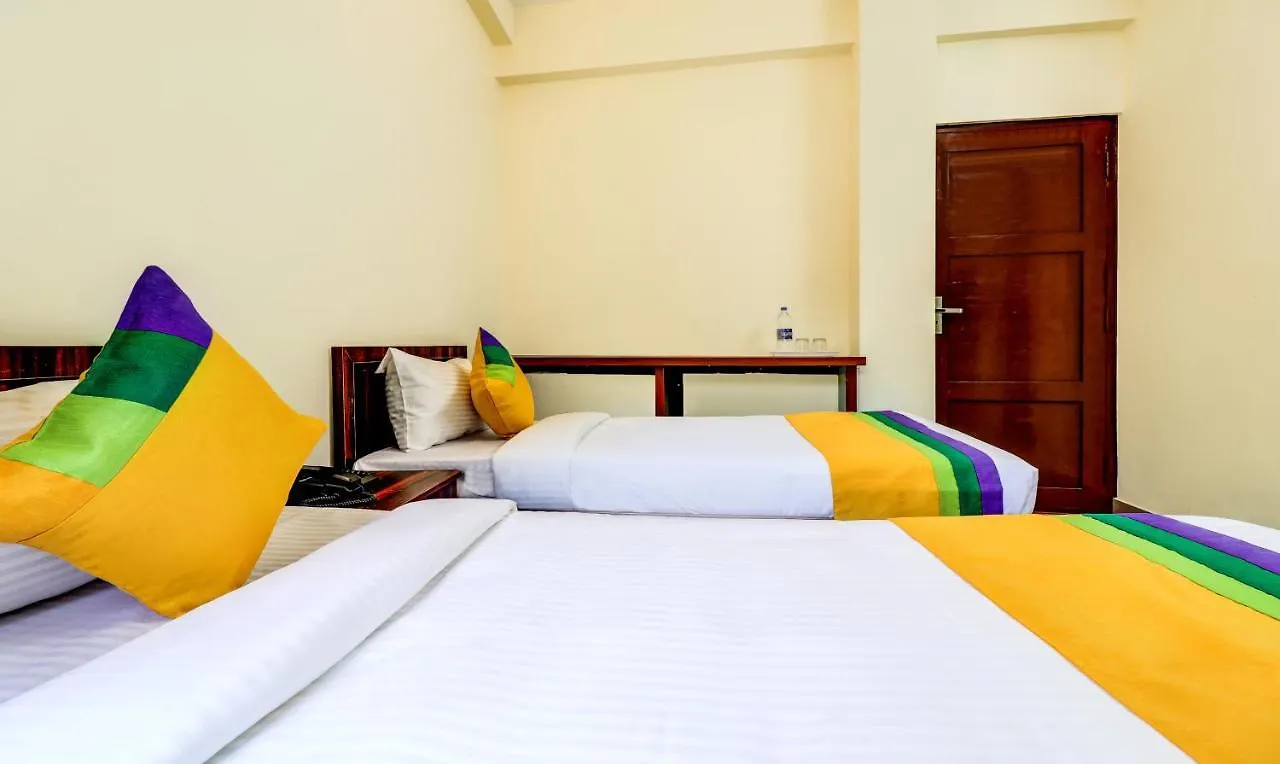 Itsy Hotels Rain Tulsi Stayz, Palarivattom Junction Kochi