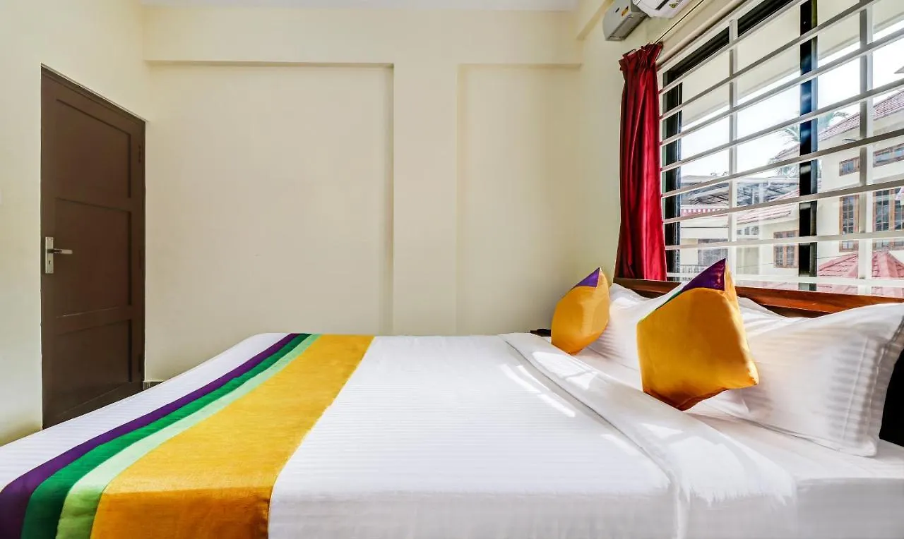 Itsy Hotels Rain Tulsi Stayz, Palarivattom Junction Kochi