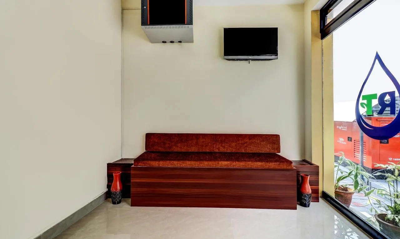 Itsy Hotels Rain Tulsi Stayz, Palarivattom Junction Kochi