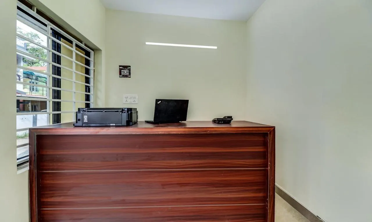 Itsy Hotels Rain Tulsi Stayz, Palarivattom Junction Kochi