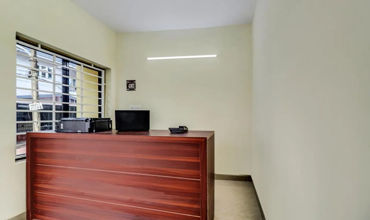 Itsy Hotels Rain Tulsi Stayz, Palarivattom Junction Kochi